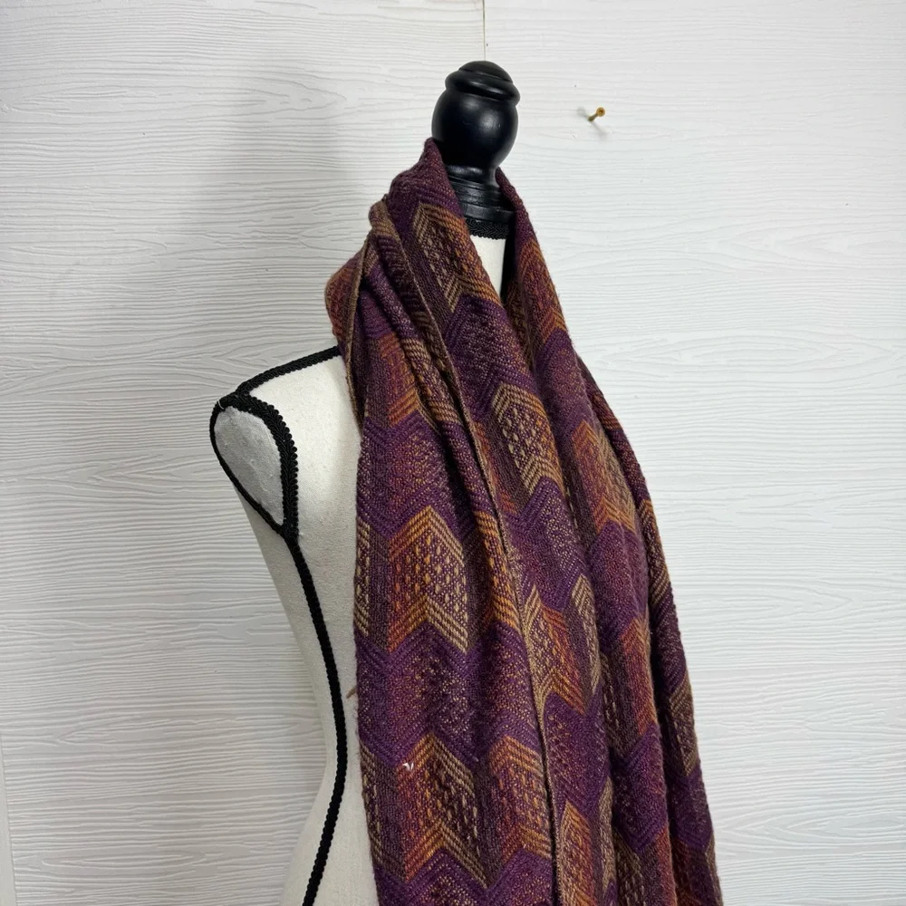 Figueroa Handmade Alpaca Wool Elegant Purple‎ and Gold Chevron Scarf